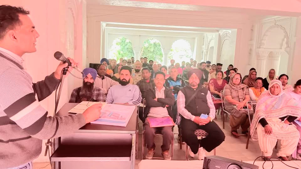 ਨਵੇਂ ਚੁਣੇ ਸਰਪੰਚਾਂ ਅਤੇ ਪੰਚਾਂ ਨੂੰ ਮੁਢਲੀ ਸਿਖਲਾਈ ਪ੍ਰੋਗਰਾਮ ਵਿਚ ਸਿਹਤ ਪ੍ਰੋਗਰਾਮਾਂ ਸਬੰਧੀ ਕੀਤਾ ਜਾਗਰੂਕ